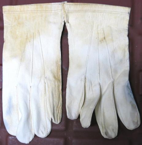 German Wehrmacht Officer Parede White Gloves Size 10 1/2 Unused And Real Ones. (3)