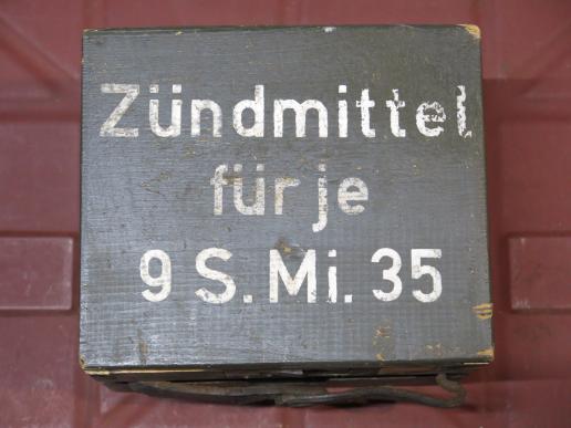 German Pioneer Zündmittel für je 9 S. Mi. 35 Box With Some Contents Inert.