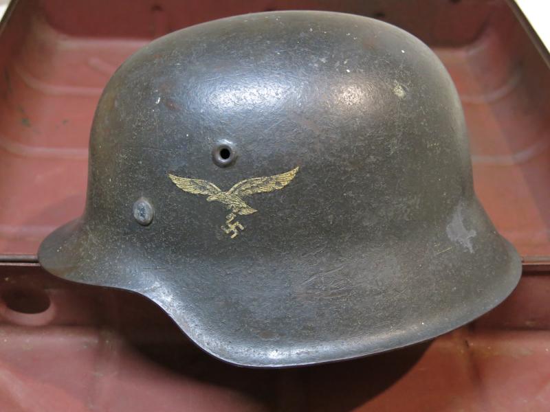 German Luftwaffe M42 Helmet Single Decal ET66. (42)