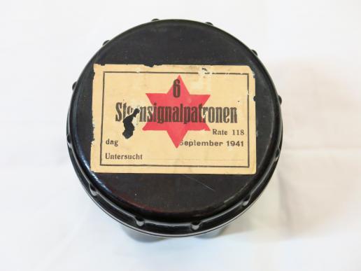 German Wehrmacht Flare Transport Bakelite Pot Matching And With Original Label Red Star, Rare.