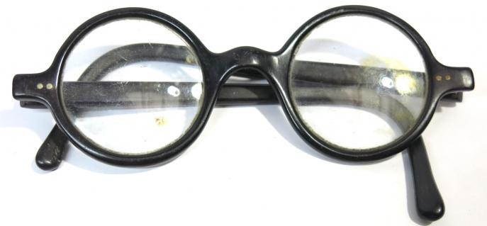 German Wehrmacht/Civilian Goggles In Black Bakelite, Perfect For Add That Extra Detail To A Mannequin. (2)