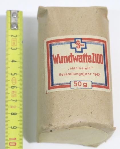 German Wehrmacht Luftschutz Wundwatte Z100 50 g Cotton Wool Packet 1942 Unused.