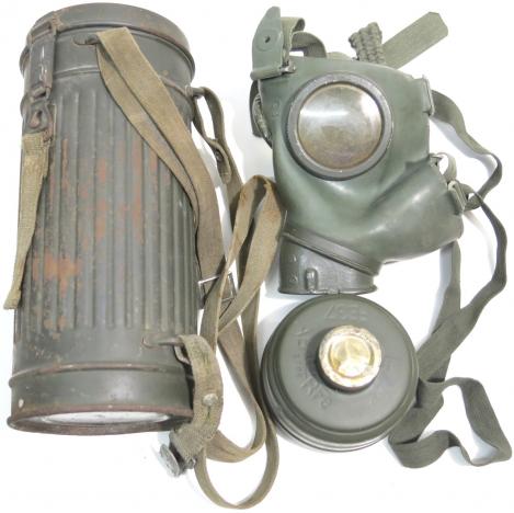 German Wehrmacht Combat Gas Mask Set 1940 Super Matching Named To A Feuerwehr.