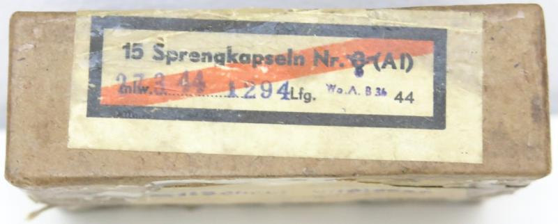 German Wehrmacht Sprengkapseln Nr. 8 Full Box 27. 3. 1944 Dated, Inert.