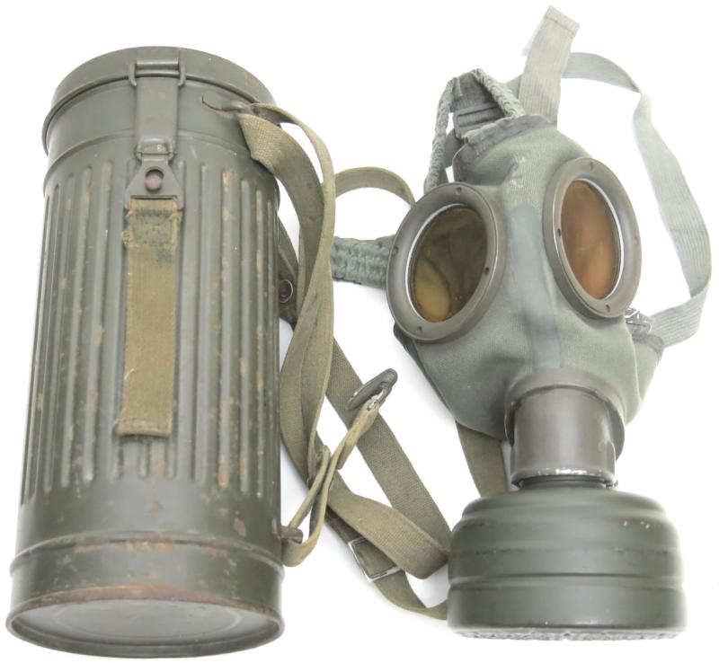 German Wehrmacht Combat Gas Mask Set Belonging To Reil St. fw, 100% Complete And Super Matching 1938/39.