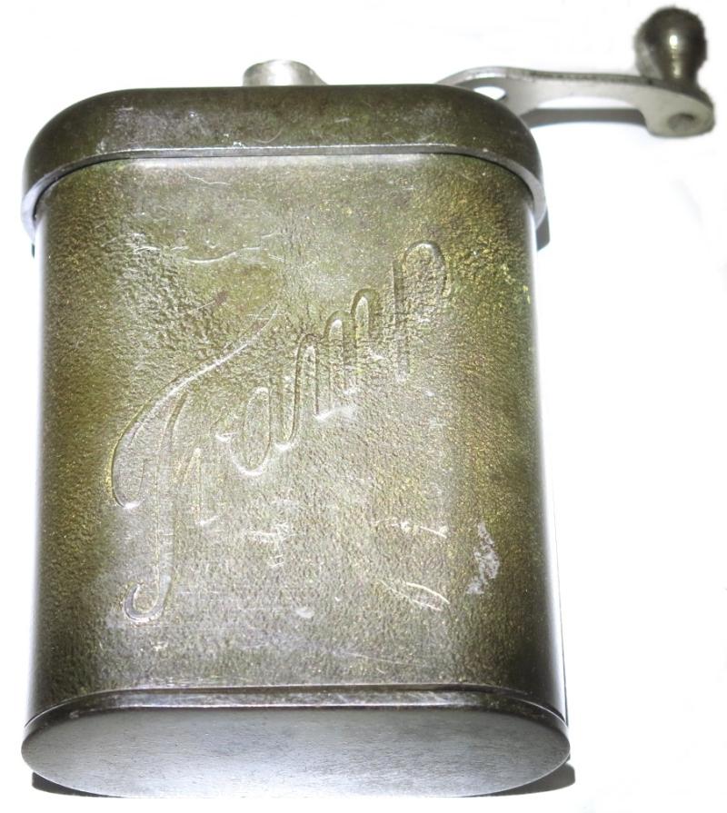 German Wehrmacht Green Bakelite Coffee Grinder Mint Condition Single BO Garantie Stamp.