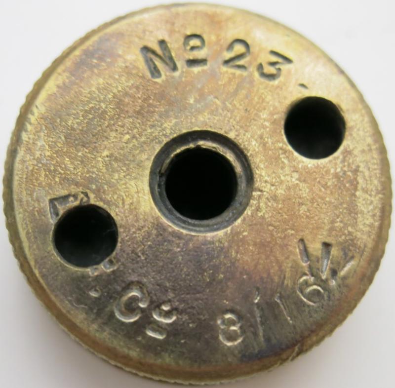 British WWI Mills Nº 23 - 1 D. F. Cº 8/16 Base Plug In Brass.