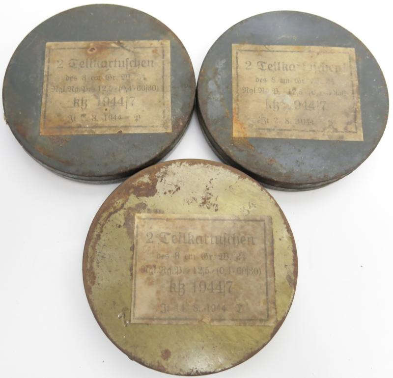 German Wehrmacht 8 cm Gr. W. 34 Granate Werfer 34 Mortar Extra Charges Tin Set Variant 1944 Matching.