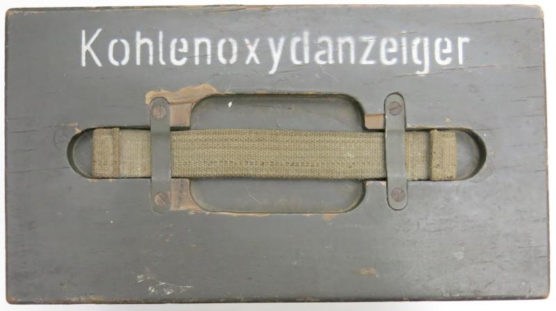German Wehrmacht Kohlenoxydanzeiger Wood Box With Pump And Metal Container For Testing Tubes Part I Of II.