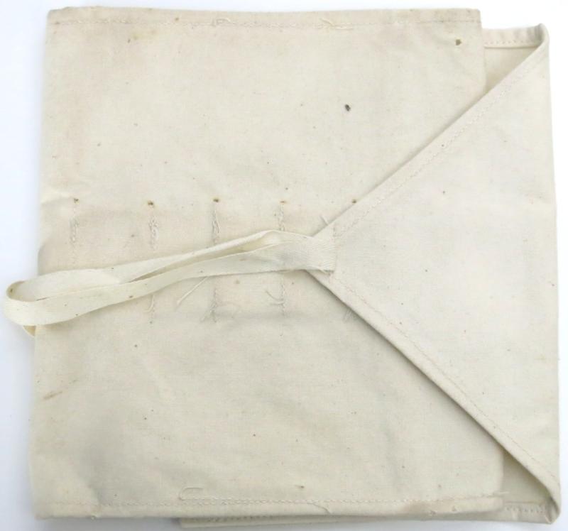 German Wehrmacht White Pouch For Veterinär Vet Tools, Pouch Unused.