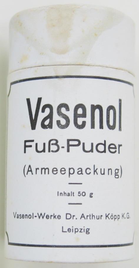 German Wehrmacht Vasenol Fuss-Puder (Armeepackung) 50 g Vasenol-Werke Dr. Arthur Köpp K. G. Leipzig In Cardboard Tube, Late War Packaging.