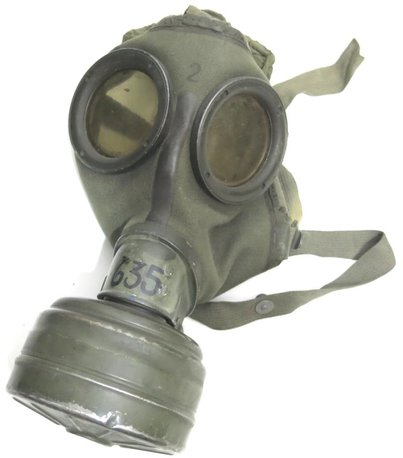 German Wehrmacht Gas Mask GM38 Model 1943 With Matching Filter bwz 1943.