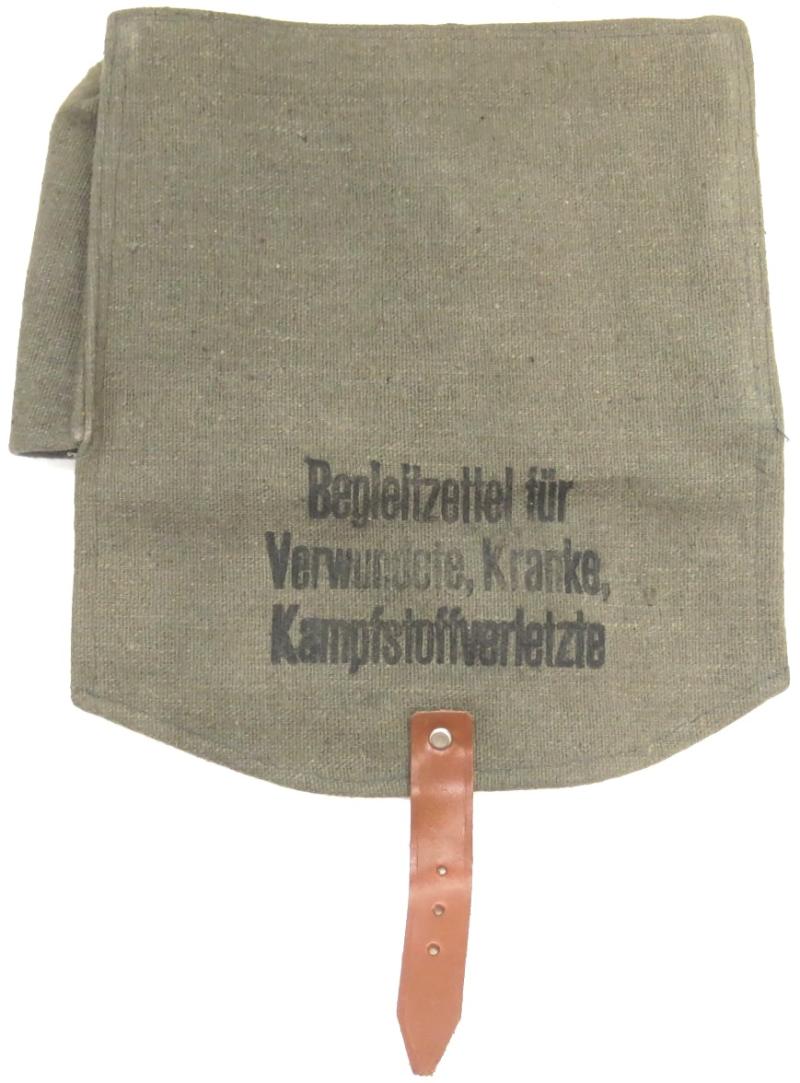 German Wehrmacht Medical Begleitzettel für Verwundete, kranke, Kampfstoffverletzte Bag For Wounded Tags Blocks, Mint Unused.