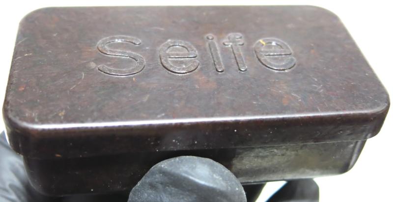 German Wehrmacht Speckled Brownish Bakelite Box Seife Soap, MINT.