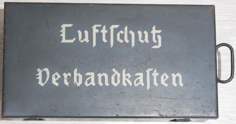 German Luftschutz Verbandkasten Box In Blue, Evens & Pistor, Kassel, Empty.