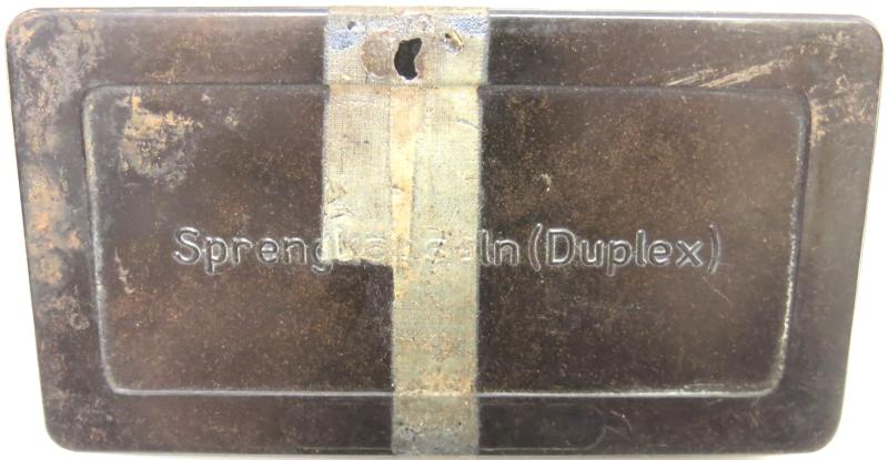 German Wehrmacht/Luftwaffe Duplexkapseln Bakelite Box, Transport For 2 cm Flak, MG151/20, MGFF, etc, Detonators, 1939.