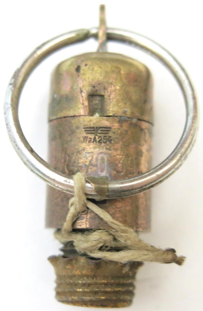 German Wehrmacht Zündschnuranzünder 29 ANZ29 RR 470 39 Complete With End Cap, Inert.