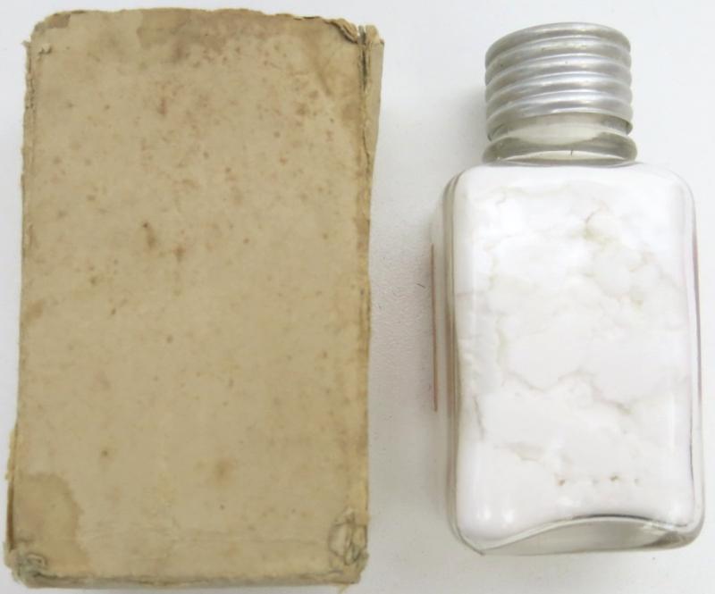 German Luftschutz Medical Natrium Bicarbonat Pulver 50 g Bottle In Box W. Söhngen & Co., Wiesbaden 1940.