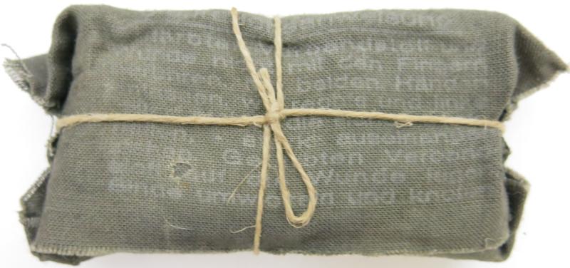 German Wehrmacht Medical Verbandstoff Verbandkasten Medium Size Field Dressing 1943.