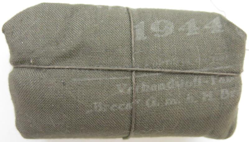 German Wehrmacht Medical Verbandstoff Verbandkasten Medium Size Field Dressing 1944.