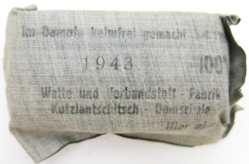 German Wehrmacht Medical Verbandstoff Verbandkasten Medium Size Field Dressing 1943.