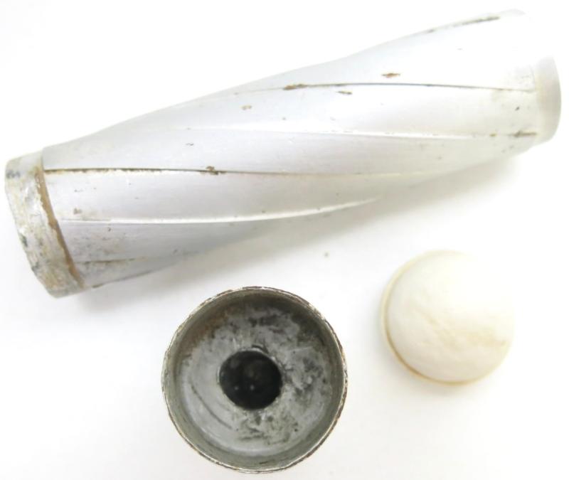 German Wehrmacht Fallschirmleuchtpatrone For Kampfpistole Z, Inert.