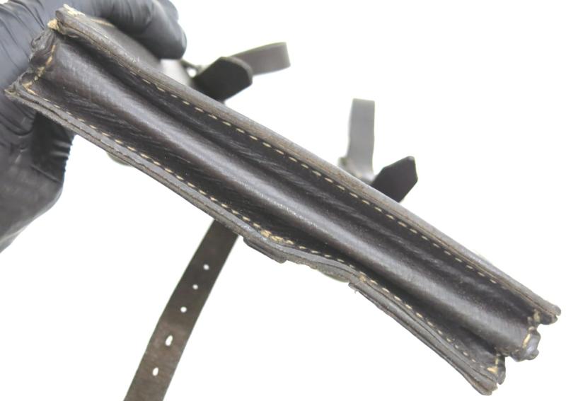 German Wehrmacht/Luftwaffe Dark Brown Meldekartentasche M35 Map Case C. RIESE Berlin SO 16 1940 Dated Nearly Mint.