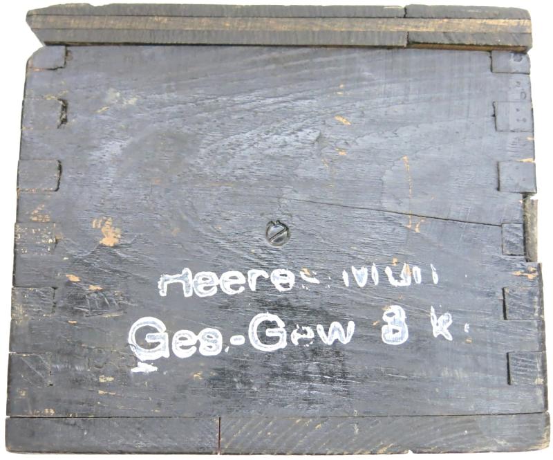 German Wehrmacht Zündmittel für je 9 S.Mi.35 Schrapnellmine 35 Spare Fuzes And Parts Box For 9 Mines, jtw 1943, Minty.