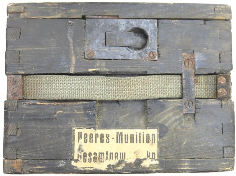 German Wehrmacht Zündmittel für je 9 S.Mi.35 Schrapnellmine 35 Spare Fuzes And Parts Box For 9 Mines, jtw 1943, Minty.