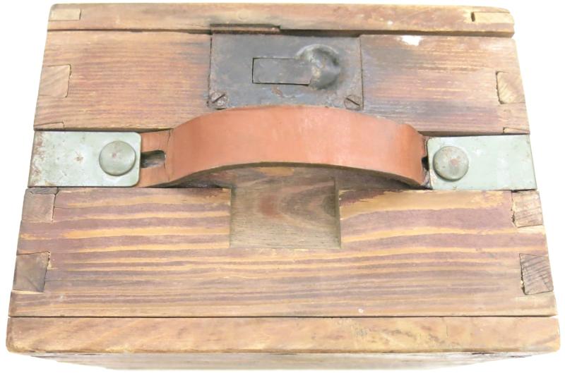 German Wehrmacht Zündmittel für je 9 S.Mi.35 Schrapnellmine 35 Spare Fuzes And Parts Box For 9 Mines, FM & S 1940, Nice Unpainted Variation Box.