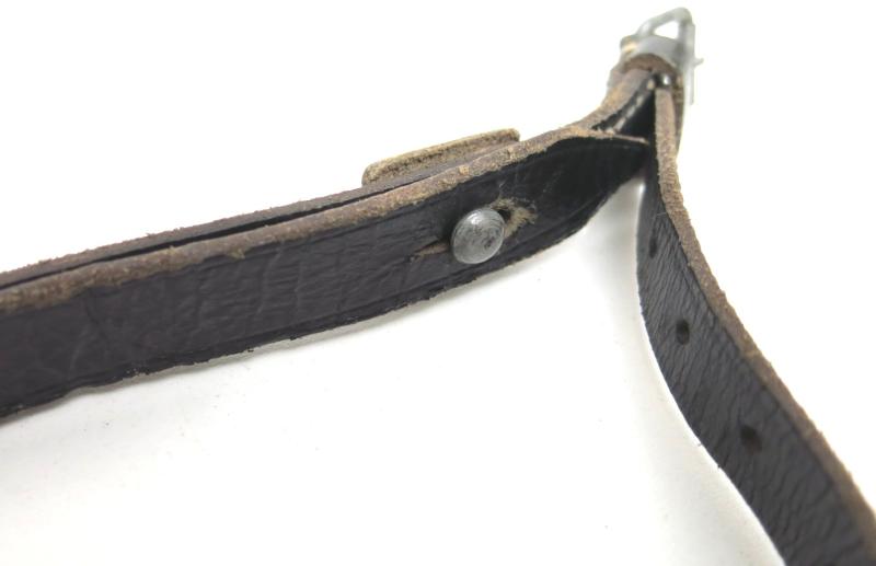 German Wehrmacht Fast Release Utility Strap 54 x 1,8 cms 17 Holes CARL HEPTING & Co. STGT. FEUERBACH 1941, Nearly Mint.