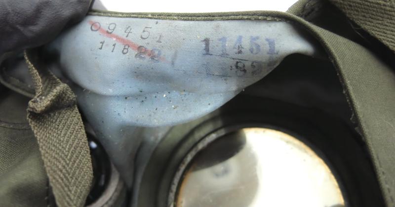 German Luftschutz Volksgasmaske VM44 Size 2, (Medium), 1945 Dated With Total Last Ditch Cardboard Made Filter.