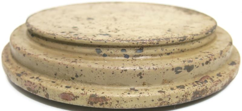 German Wehrmacht T. Mi. Pilz 43 Tellermine Pilz 43 Pressure Plate With Original Sand Colour, Barn Find, Inert.