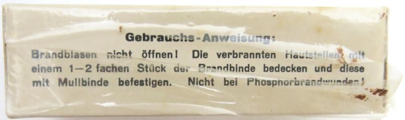German Deutsches Rotes Kreuz D. R. K. And Luftschutz Hausapotheke And Verbandkasten Brandbinde Bartsch, Quilitz & Co., Berlin 1943.