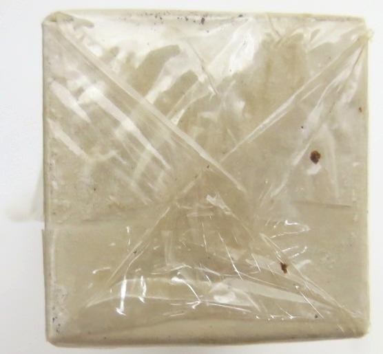 German Deutsches Rotes Kreuz D. R. K. And Luftschutz Hausapotheke And Verbandkasten Brandbinde Bartsch, Quilitz & Co., Berlin 1943.