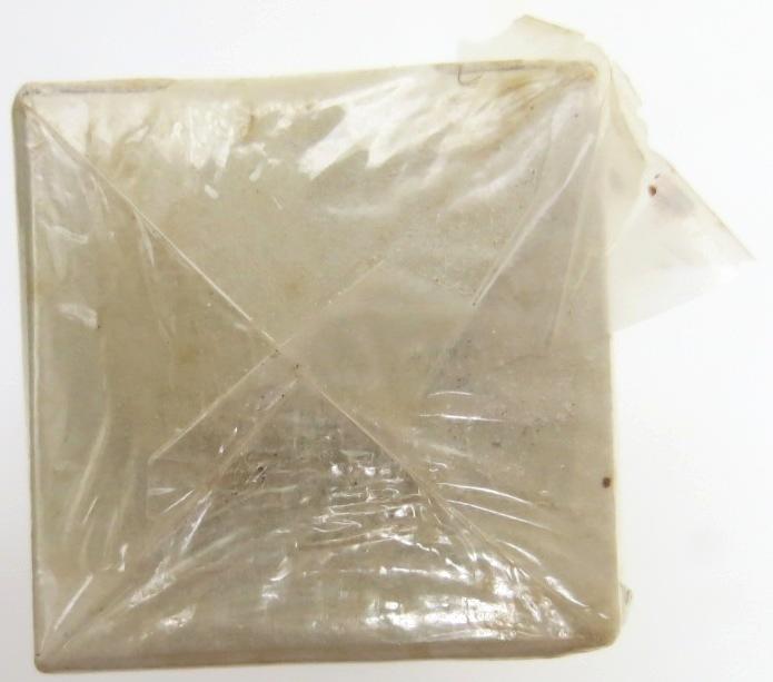 German Deutsches Rotes Kreuz D. R. K. And Luftschutz Hausapotheke And Verbandkasten Brandbinde Bartsch, Quilitz & Co., Berlin 1943.