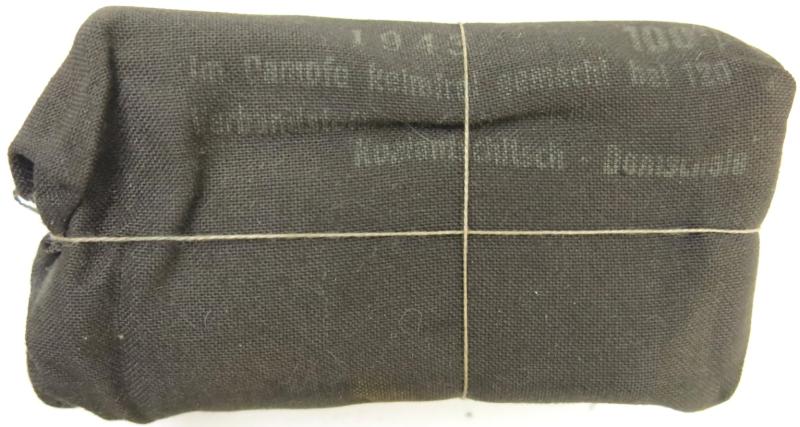 German Wehrmacht Medical Verbandstoff Verbandkasten Medium Size Field Dressing Kozlantschitsch 1943, Mint Unused.