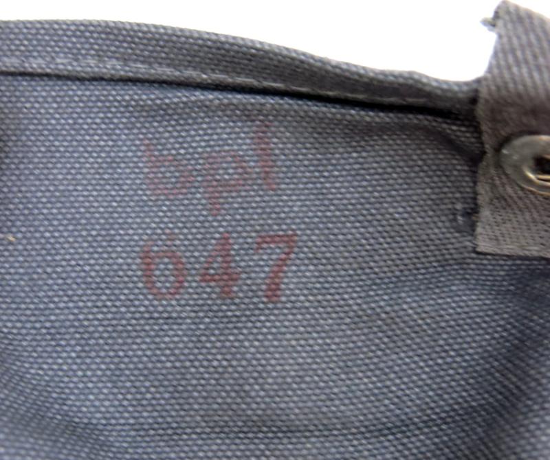 German Wehrmacht Luftwaffe M31 Gasplane Tasche Gascape Pouch Blue Cloth, bpl, Mint From Stock.