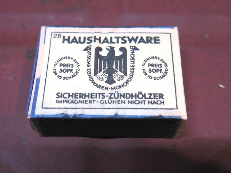 German Wehrmacht Haushaltsware Zündhölzer Wooden Matches Matchbox Full Unused.