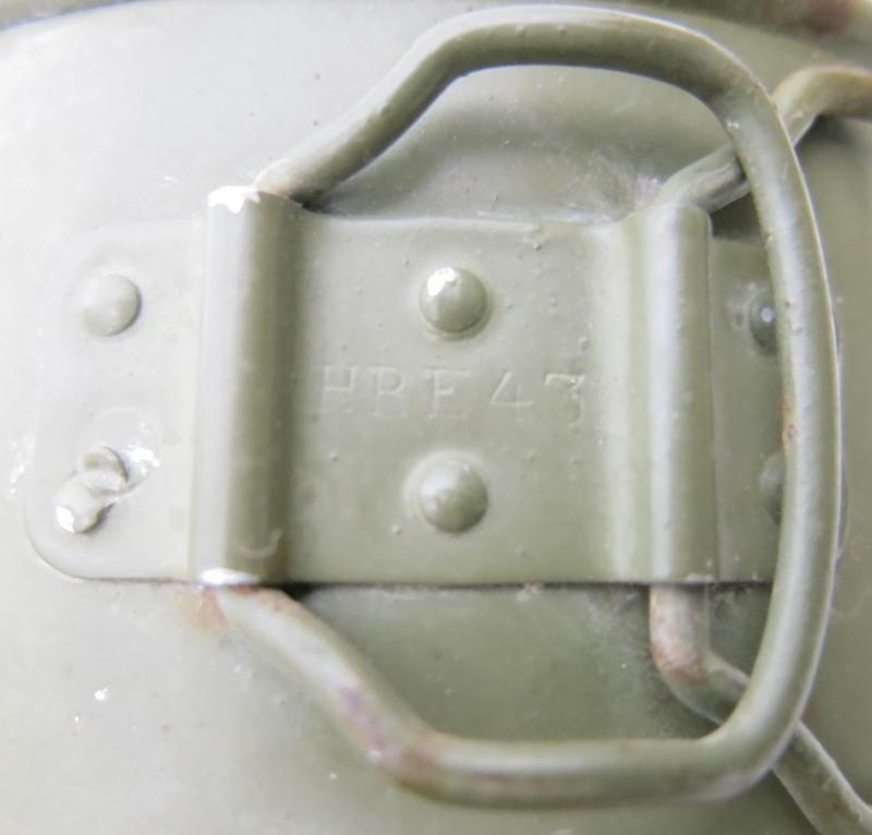 German Wehrmacht Coconut Canteen Matching H. R. E. 43/44 With Tri Colour Straps And Aluminium Cup.