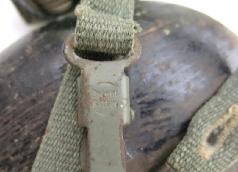 German Wehrmacht Coconut Canteen Matching H. R. E. 43/44 With Tri Colour Straps And Aluminium Cup.