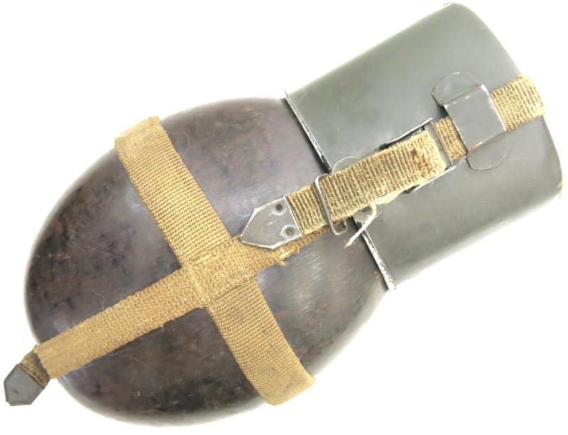 German Wehrmacht Coconut Canteen Matching H. R. E. 43/44 With Steel Cup In White.