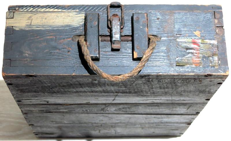 German Wehrmacht Stielhandgranate M24 Kiste Stickgrenades Wood Box In Black Colour, Wonderful Condition W. Stencils And Labels.