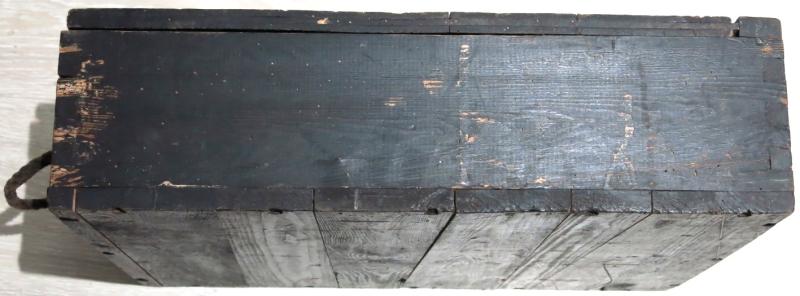 German Wehrmacht Stielhandgranate M24 Kiste Stickgrenades Wood Box In Black Colour, Wonderful Condition W. Stencils And Labels.