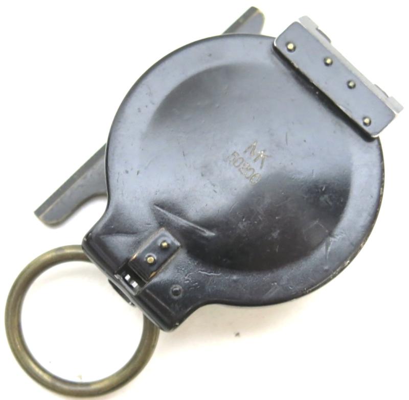 German Wehrmacht Marschkompass Marching Compass MK 50200 Vertical Logo Near Mint And Working.
